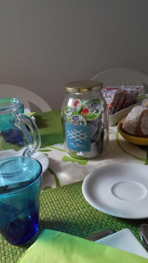 I Tre Scalini Acomodação com café da manhã Stintino Exterior foto